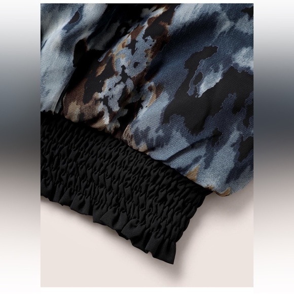 BloomChic Plus Size Pixel Flower Shirred Batwing Sleeve Blouse - Picture 5 of 8